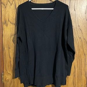 2 super soft boutique sweaters. Sz m/l. Black & tan.